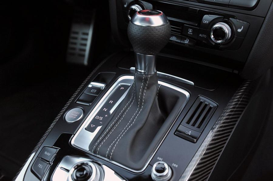 Детали экстерьера Audi RS5 Coupe 2012 года  (WW) (фото 48 из 85)